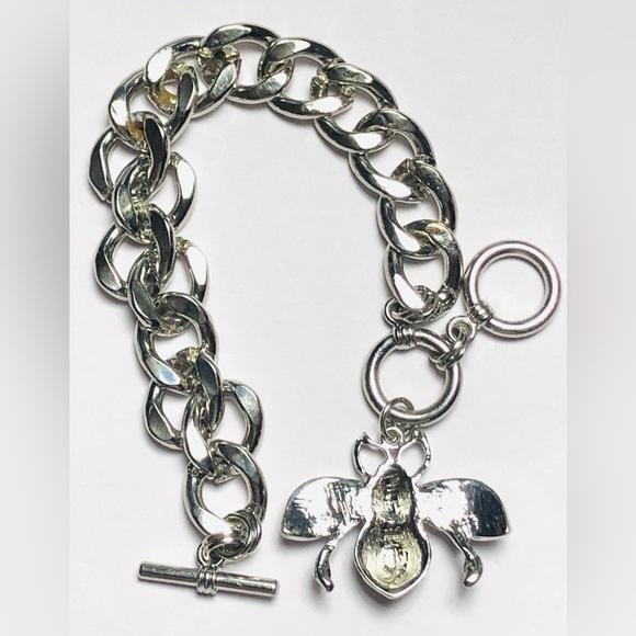 Silver tone Bubble Bee charm linked bracelet - Picture 2 of 2